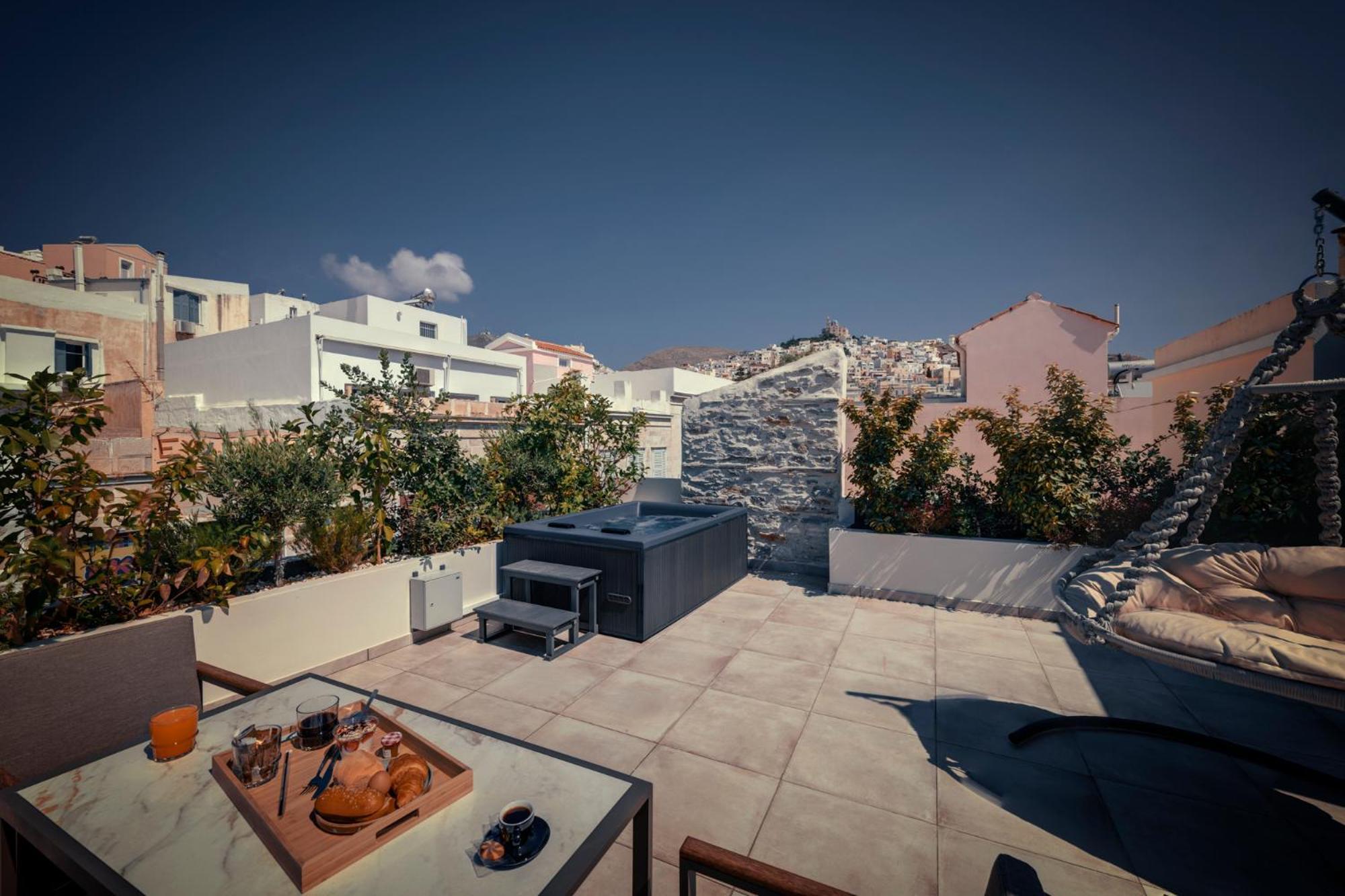 Ninemian Suites Syros Ermoupoli Dış mekan fotoğraf