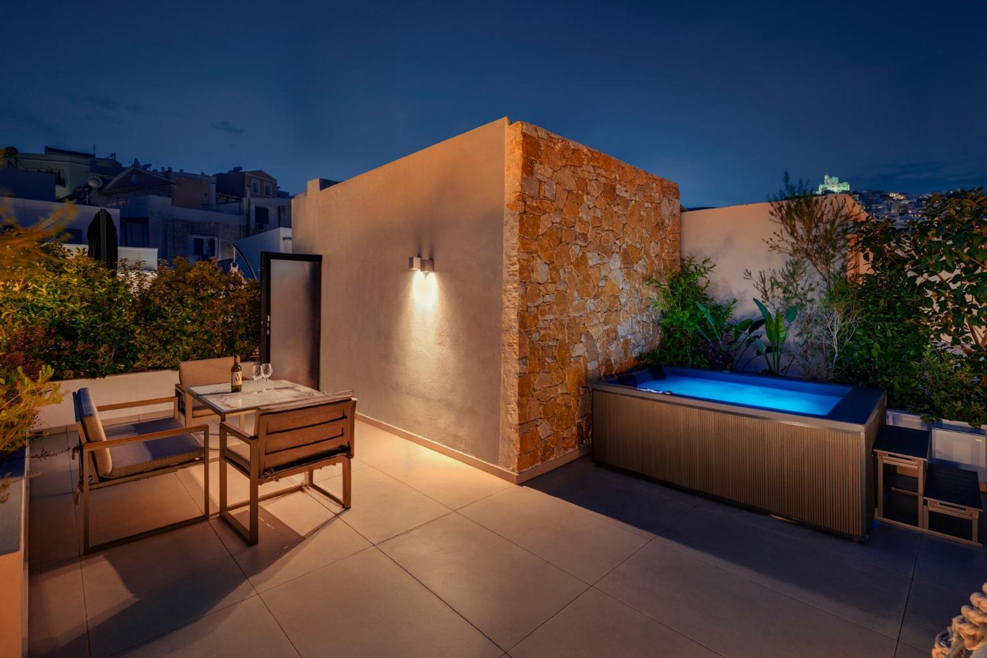 Ninemian Suites Syros Ermoupoli Dış mekan fotoğraf