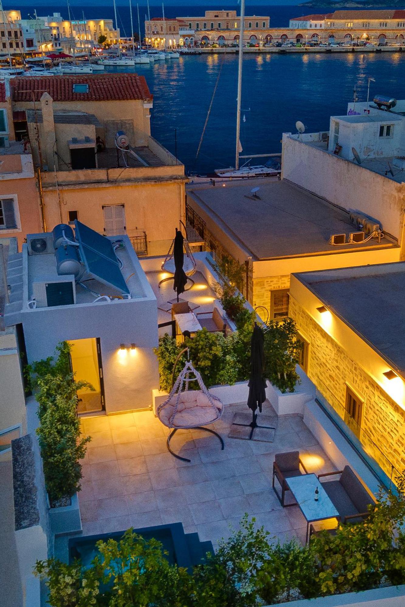 Ninemian Suites Syros Ermoupoli Dış mekan fotoğraf