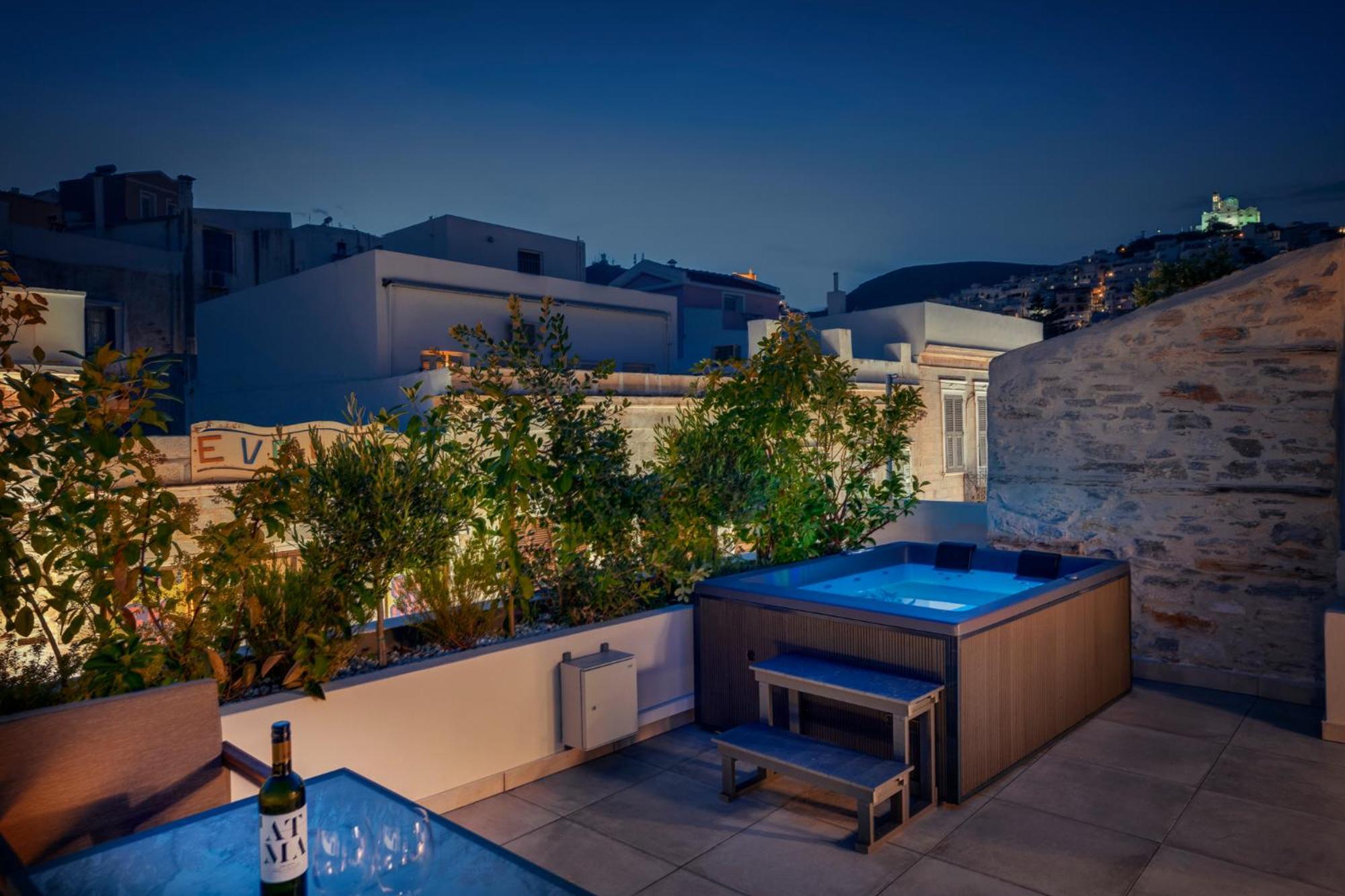 Ninemian Suites Syros Ermoupoli Dış mekan fotoğraf